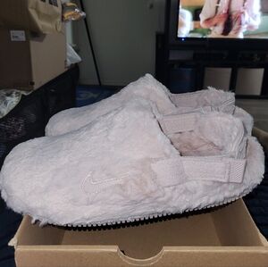 Nike Clam Mule SE NA